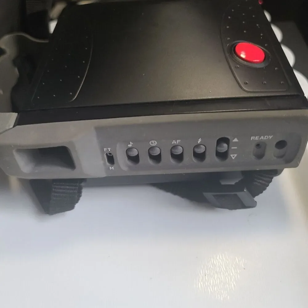 Polaroid Spectra AF Instant Camera - Quintic Lens f10/125mm - Untested